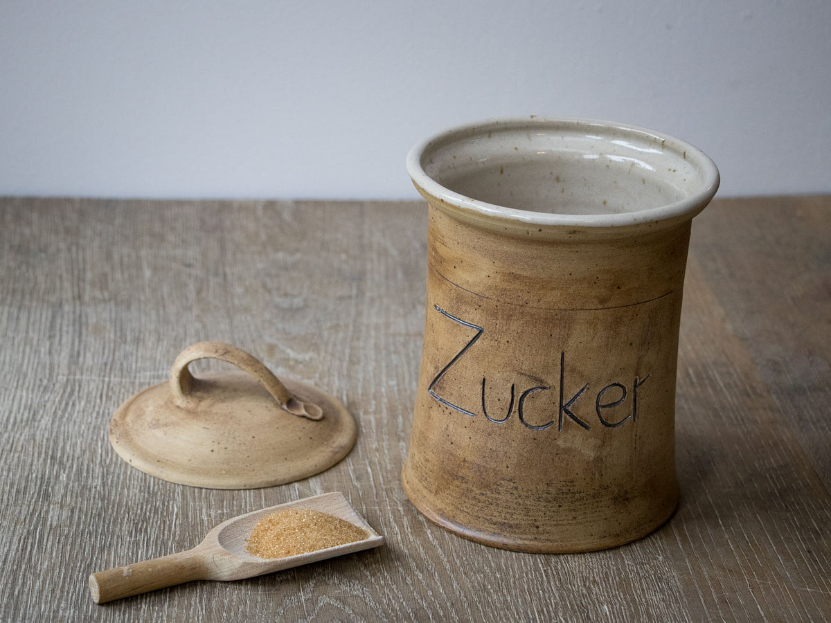 Vorratstopf aus Keramik, handgemacht